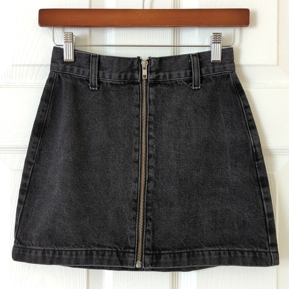 Topshop Moto Classic High Waisted Zip Up Front A-line Denim Mini Skirt Black 2 - Picture 1 of 9